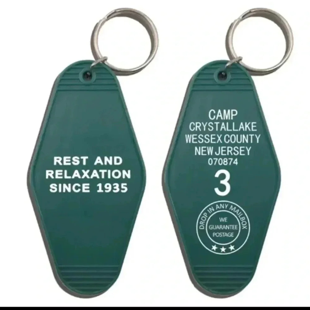 Horror movie the Friday the 13th hotel keychain